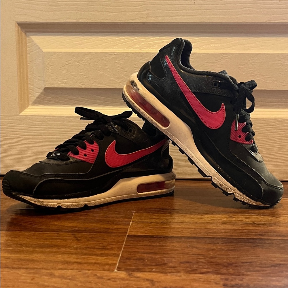 Nike Air Max Kids Black and Pink Sneakers